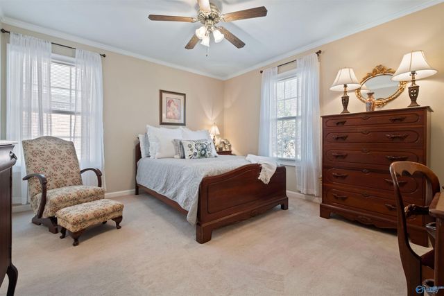 207 Hummingbird Way, Rainbow City, AL 35906