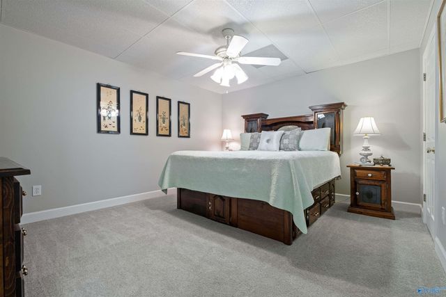 207 Hummingbird Way, Rainbow City, AL 35906