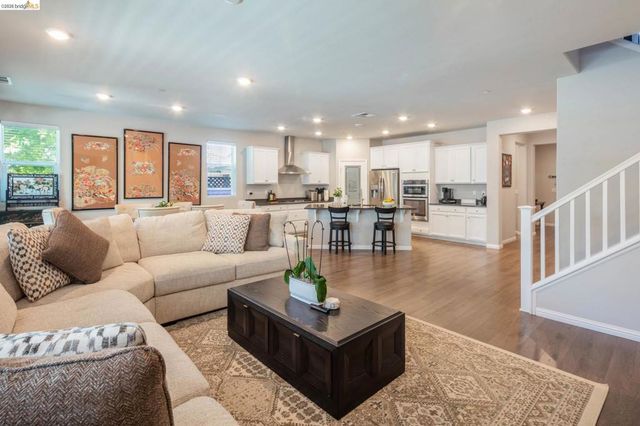 379 Savannah Way, Brentwood, CA 94513