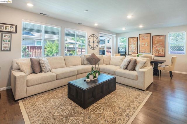 379 Savannah Way, Brentwood, CA 94513