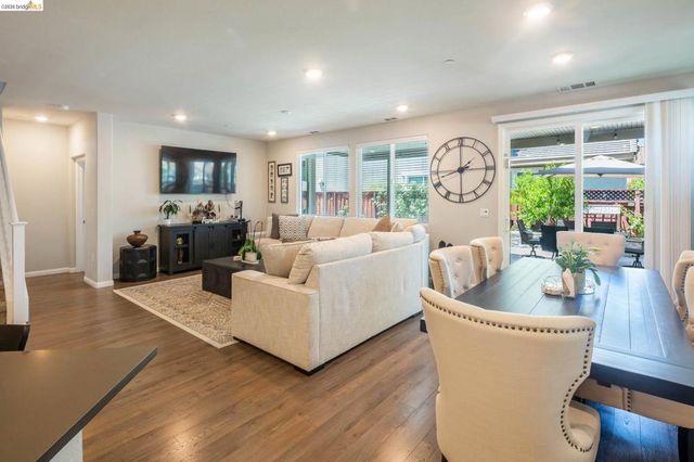 379 Savannah Way, Brentwood, CA 94513