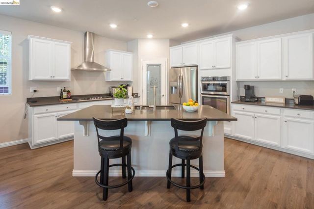 379 Savannah Way, Brentwood, CA 94513