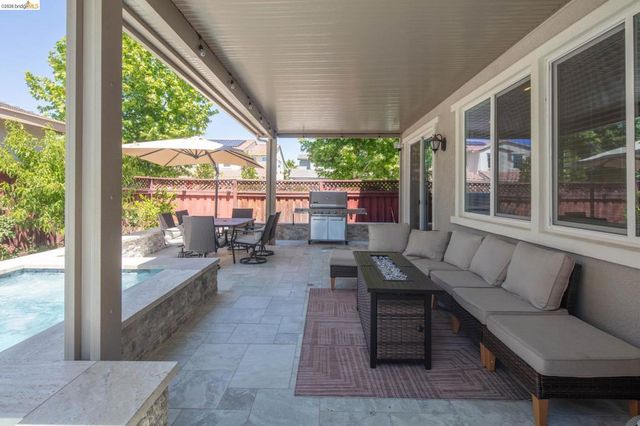 379 Savannah Way, Brentwood, CA 94513