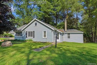 7085 Colony Drive, West Bloomfield Charter Township, MI 48323