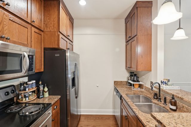 1015 Fatherland St Apt 308, Nashville, TN 37206