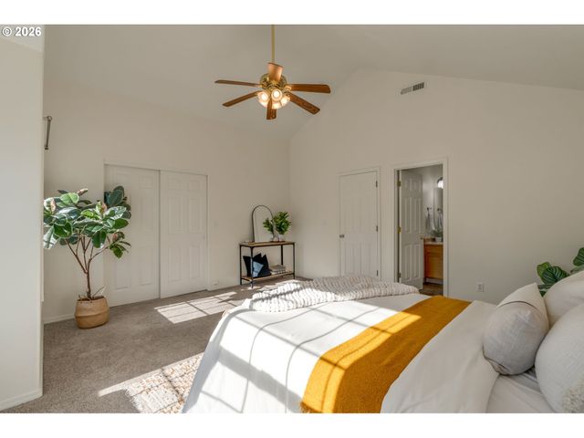 7421 Ne SHALEEN St, Hillsboro, OR 97124