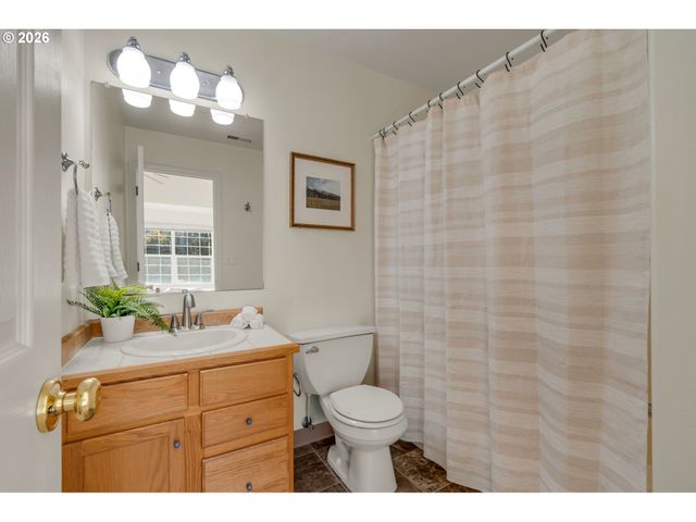 7421 Ne SHALEEN St, Hillsboro, OR 97124