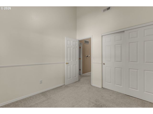 7421 Ne SHALEEN St, Hillsboro, OR 97124