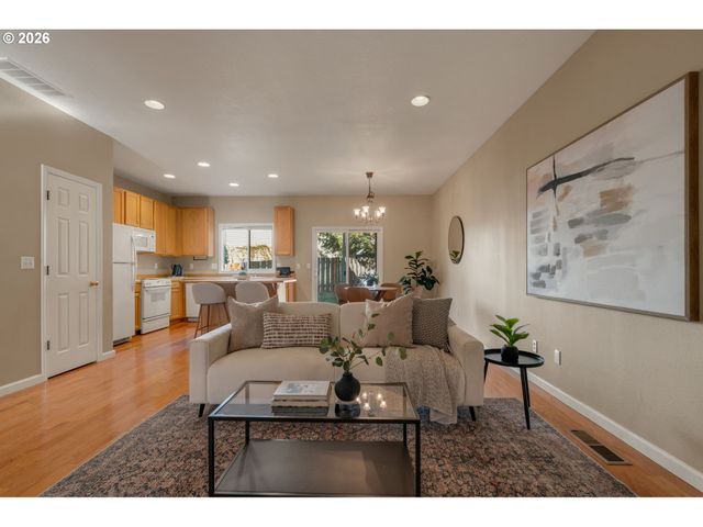 7421 Ne SHALEEN St, Hillsboro, OR 97124