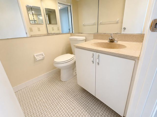 3520 Oaks Way 402, Pompano Beach, FL 33069