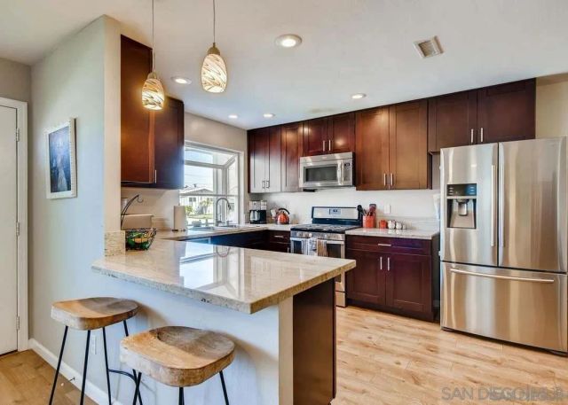 6325 morlan, San Diego, CA 92117