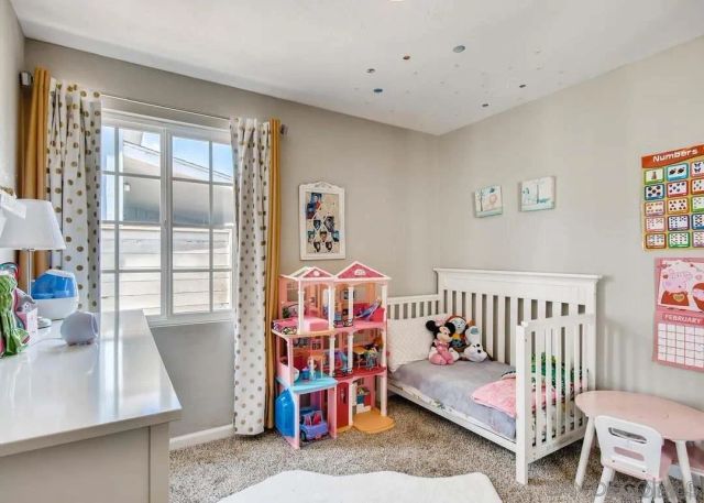 6325 morlan, San Diego, CA 92117