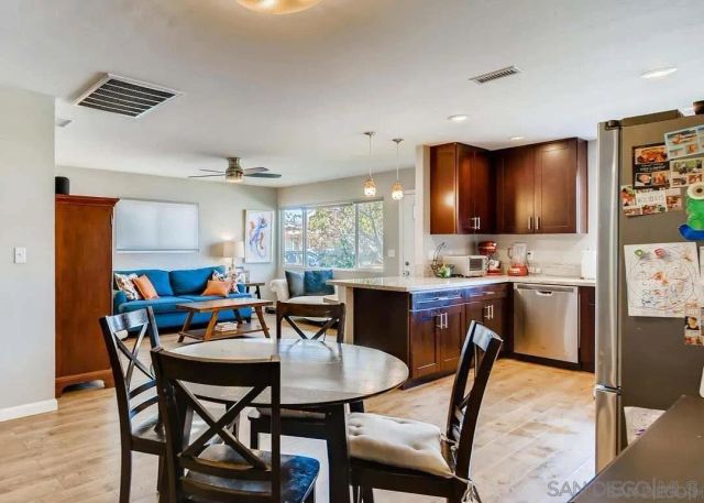 6325 morlan, San Diego, CA 92117