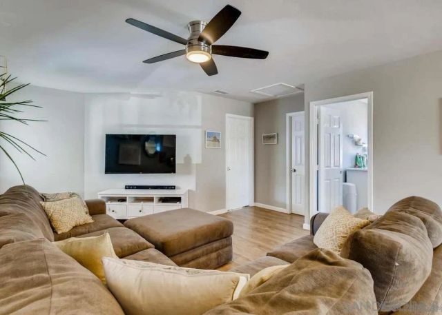 6325 morlan, San Diego, CA 92117