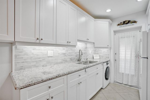 935 SE 9th Ave 16, Pompano Beach, FL 33060