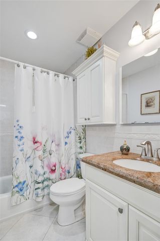 935 SE 9th Ave 16, Pompano Beach, FL 33060