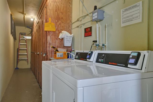 935 SE 9th Ave 16, Pompano Beach, FL 33060