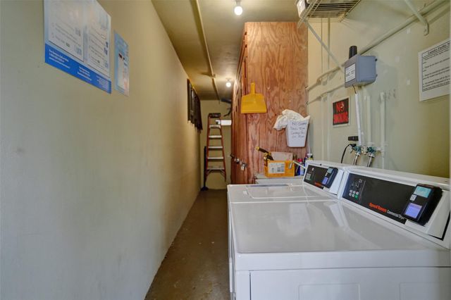 935 SE 9th Ave 16, Pompano Beach, FL 33060