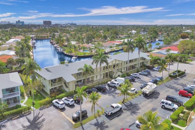 935 SE 9th Ave 16, Pompano Beach, FL 33060