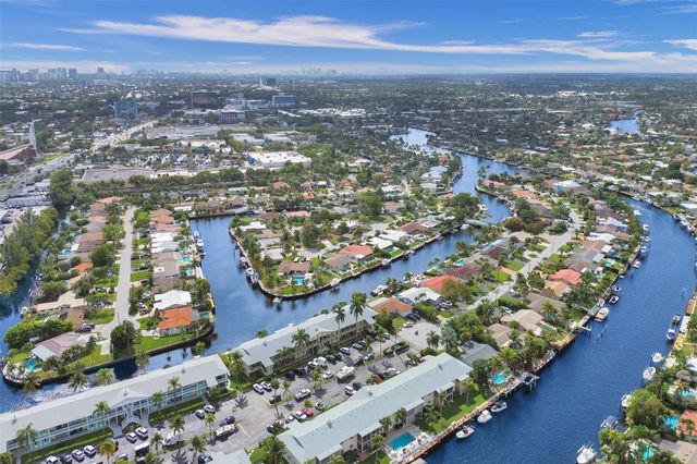 935 SE 9th Ave 16, Pompano Beach, FL 33060