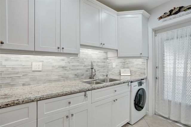 935 SE 9th Ave 16, Pompano Beach, FL 33060