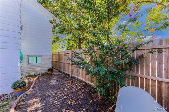 5661 Leona Street, St Louis, MO 63116
