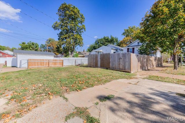 5661 Leona Street, St Louis, MO 63116