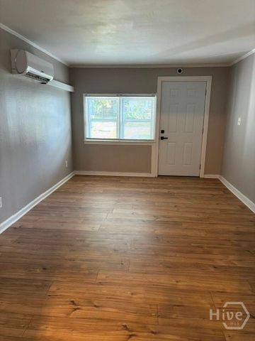 1226 E 38th Street, Savannah, GA 31404