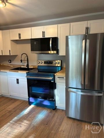 1226 E 38th Street, Savannah, GA 31404