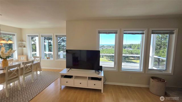 35602 J Place, Ocean Park, WA 98640
