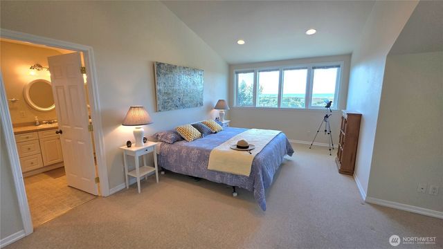 35602 J Place, Ocean Park, WA 98640