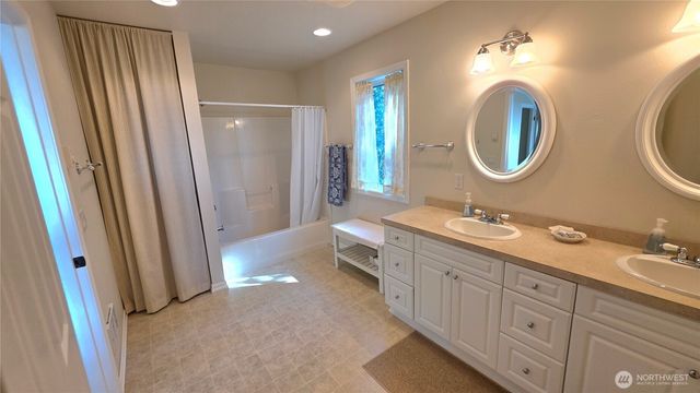 35602 J Place, Ocean Park, WA 98640