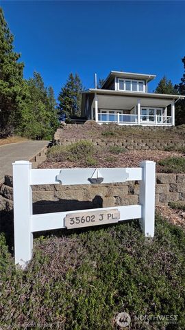 35602 J Place, Ocean Park, WA 98640