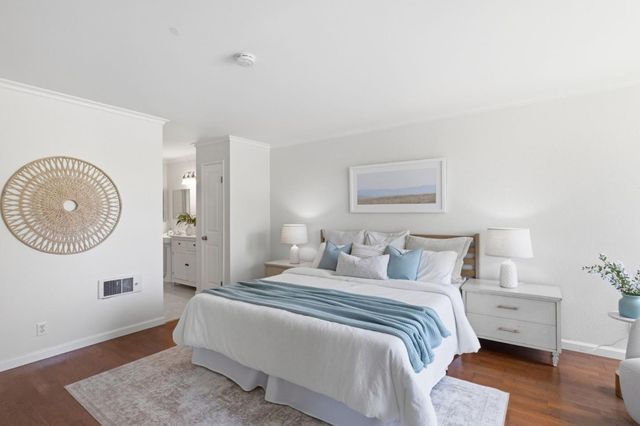 1151 Compass Lane 111, Foster City, CA 94404