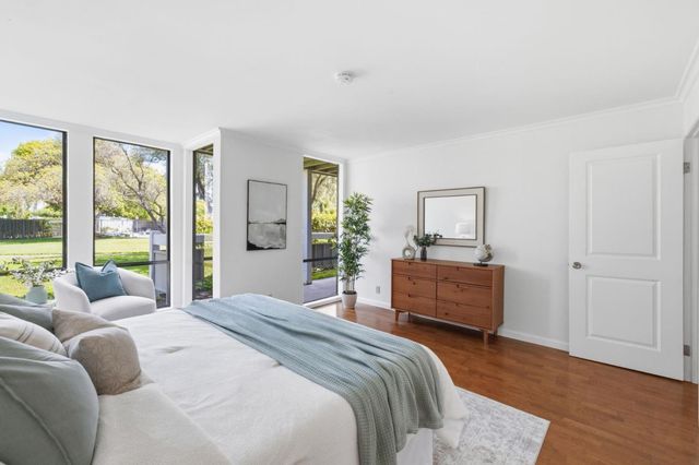 1151 Compass Lane 111, Foster City, CA 94404