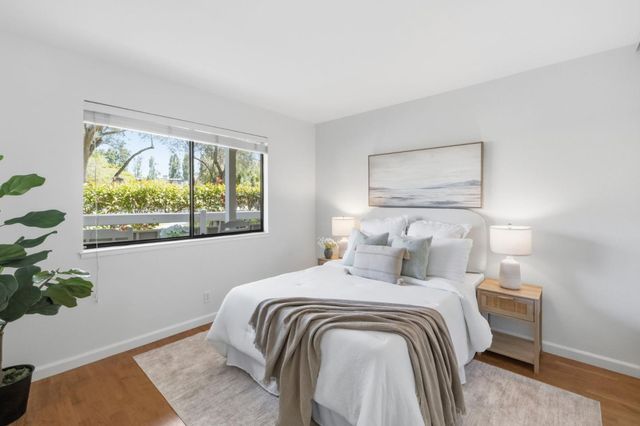 1151 Compass Lane 111, Foster City, CA 94404