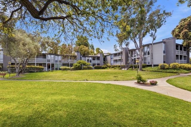 1151 Compass Lane 111, Foster City, CA 94404