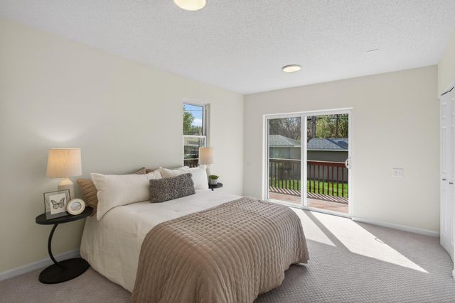 1627 Thomas Avenue N, Minneapolis, MN 55411