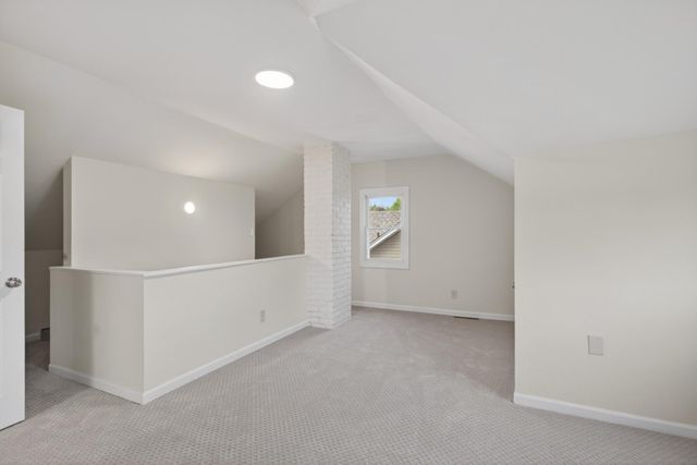 1627 Thomas Avenue N, Minneapolis, MN 55411