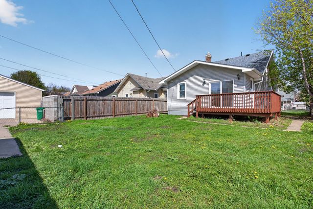 1627 Thomas Avenue N, Minneapolis, MN 55411