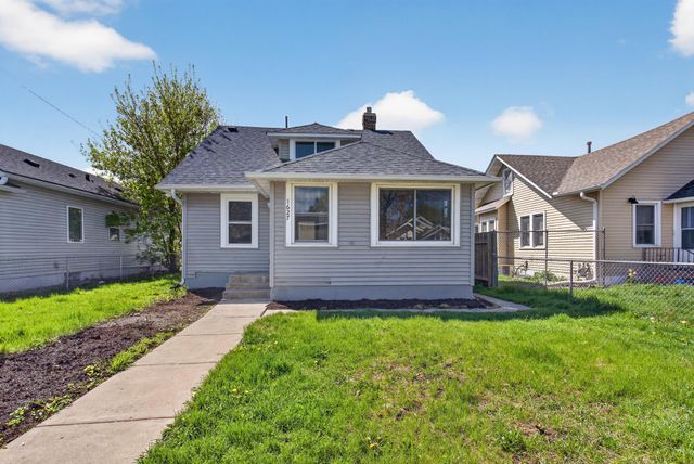 1627 Thomas Avenue N, Minneapolis, MN 55411