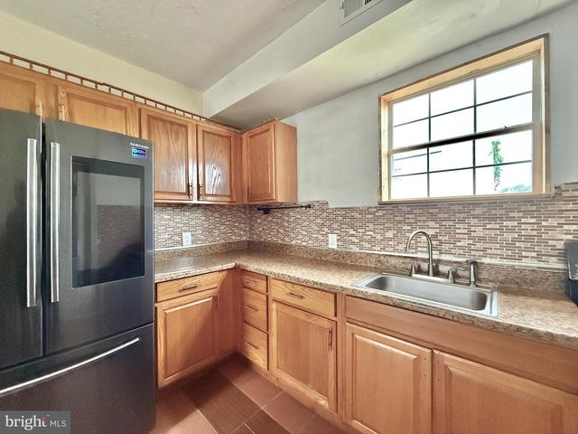 611 N INDIANA AVE, Atlantic City, NJ 08401