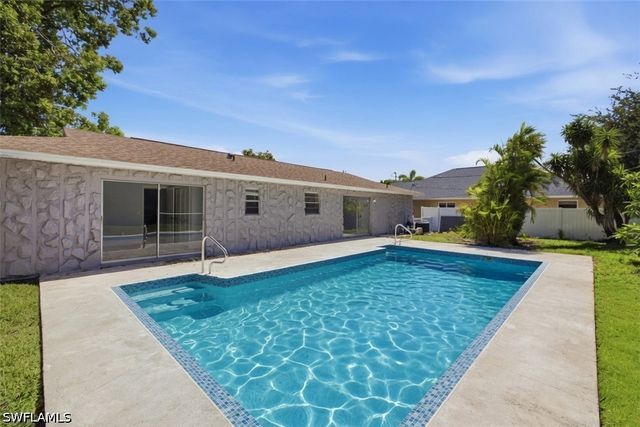 143 SE 30th TER, Cape Coral, FL 33904