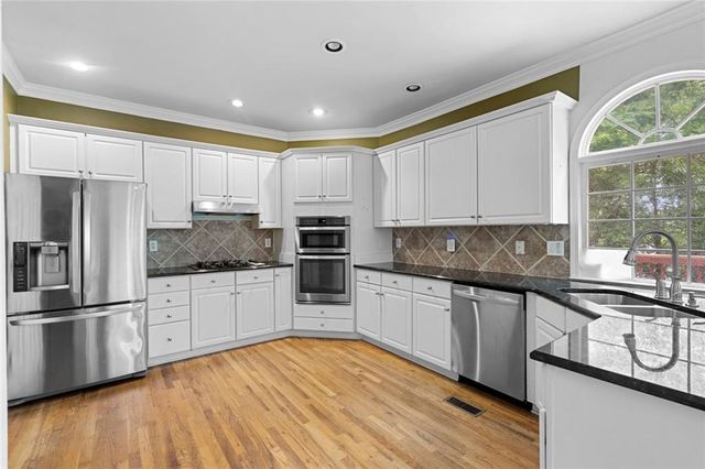 7326 Wood Hollow Way, Stone Mountain, GA 30087
