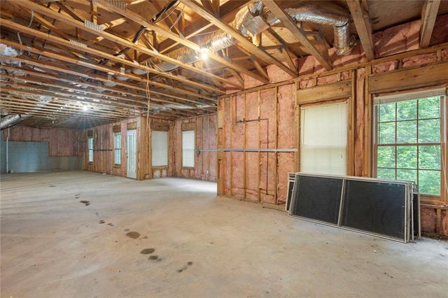 7326 Wood Hollow Way, Stone Mountain, GA 30087