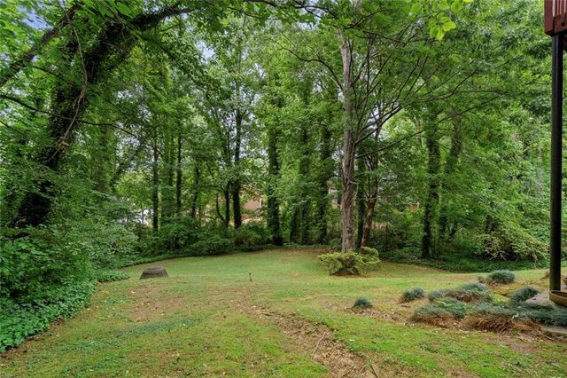 7326 Wood Hollow Way, Stone Mountain, GA 30087