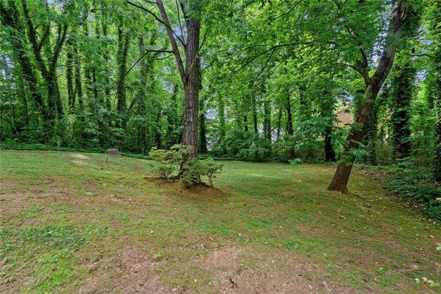 7326 Wood Hollow Way, Stone Mountain, GA 30087