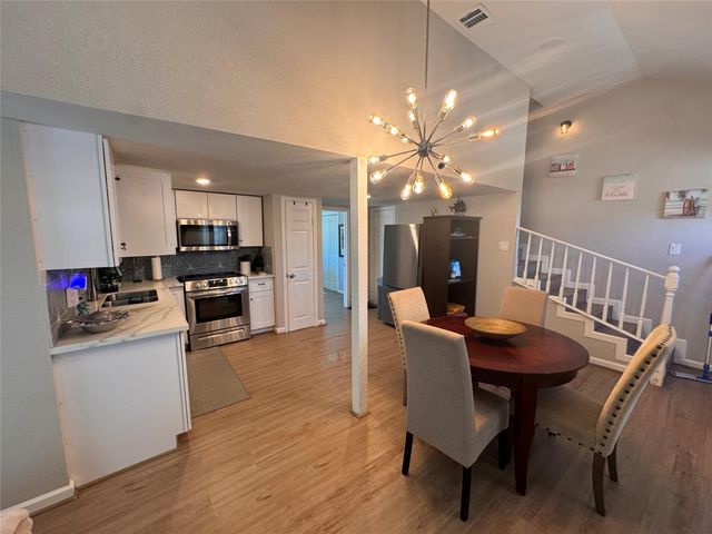3931 Grayson Drive, Galveston, TX 77554