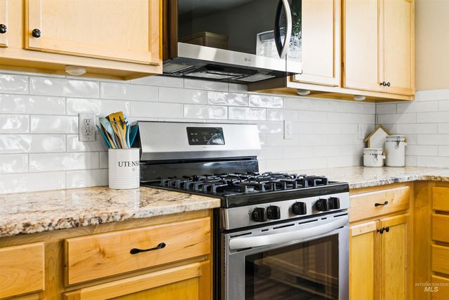 19189 Smith Fork Way, Caldwell, ID 83605