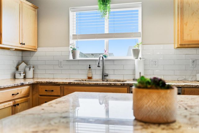 19189 Smith Fork Way, Caldwell, ID 83605